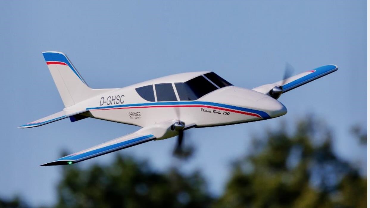 Piston-Twin 150 Flugzeug
